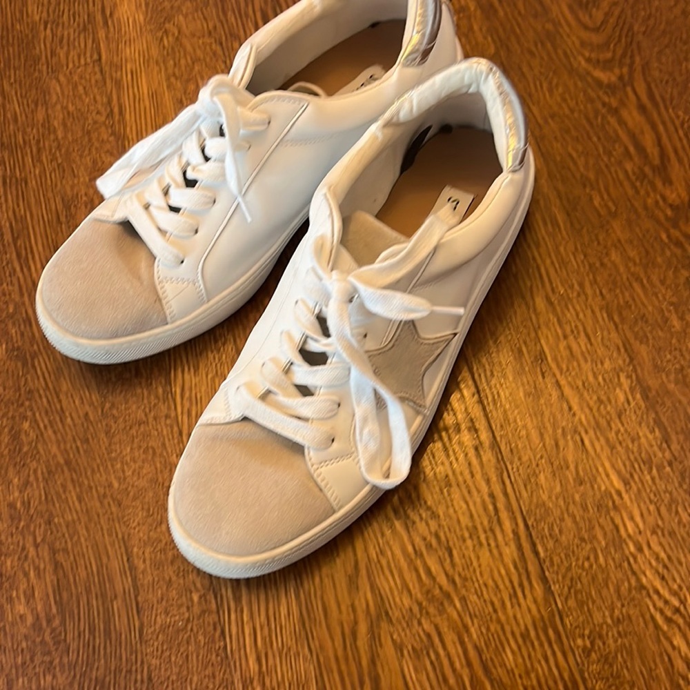 steve madden sneakers.